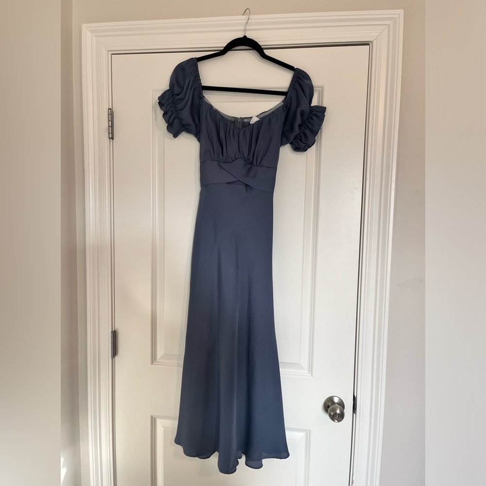 Selfie Leslie Puff Sleeve tie midi dress